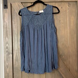 Allie Rose Blue Sleeveless Lace Top size large